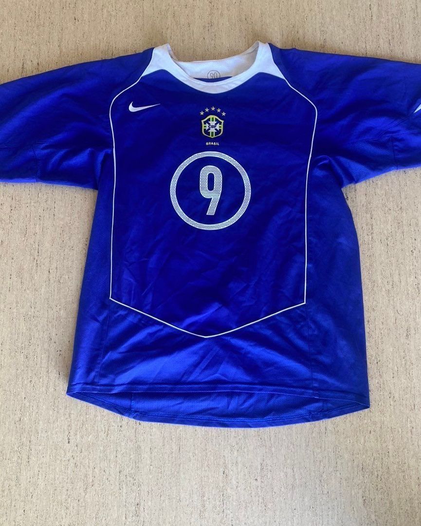 2004-06 Brazil Away Shirt Ronaldo #9