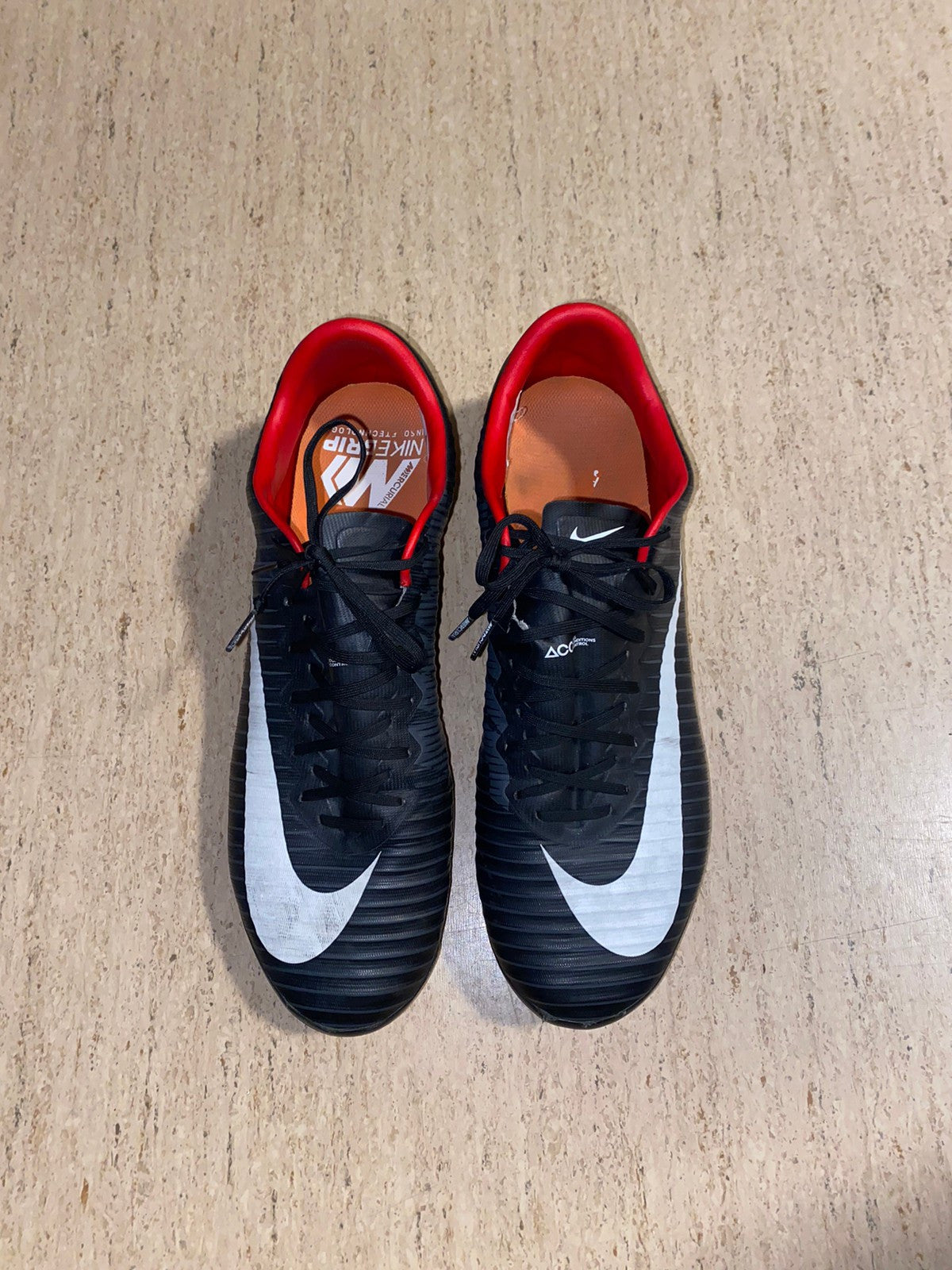 Nike Mercurial Vapor XI Black Pack Black / White / Dark Grey / University Red FG